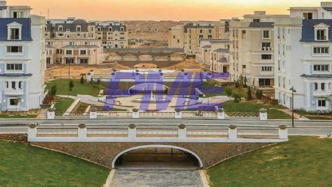 Luxurious Property with Private Garden and Balcony for Sale