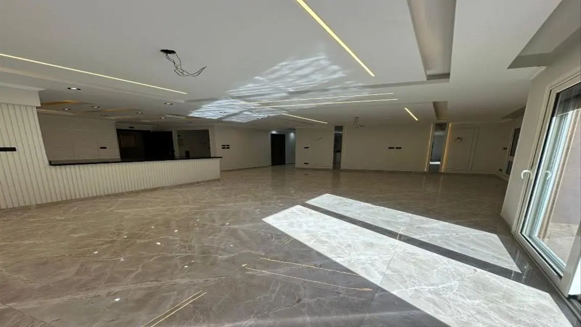 Luxurious Apartment with Spacious Layout & Private Pool