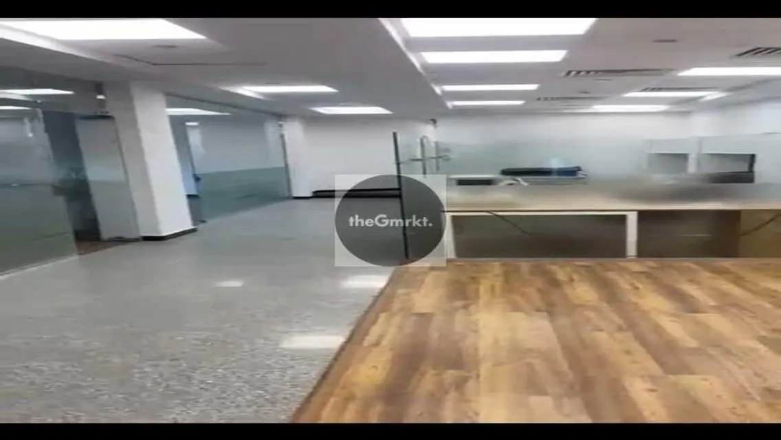 مساحة مكتب للبيع بمرافق ممتازة
