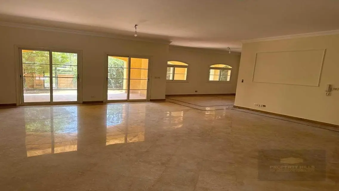 Stunning Villa with Private Pool and Garden