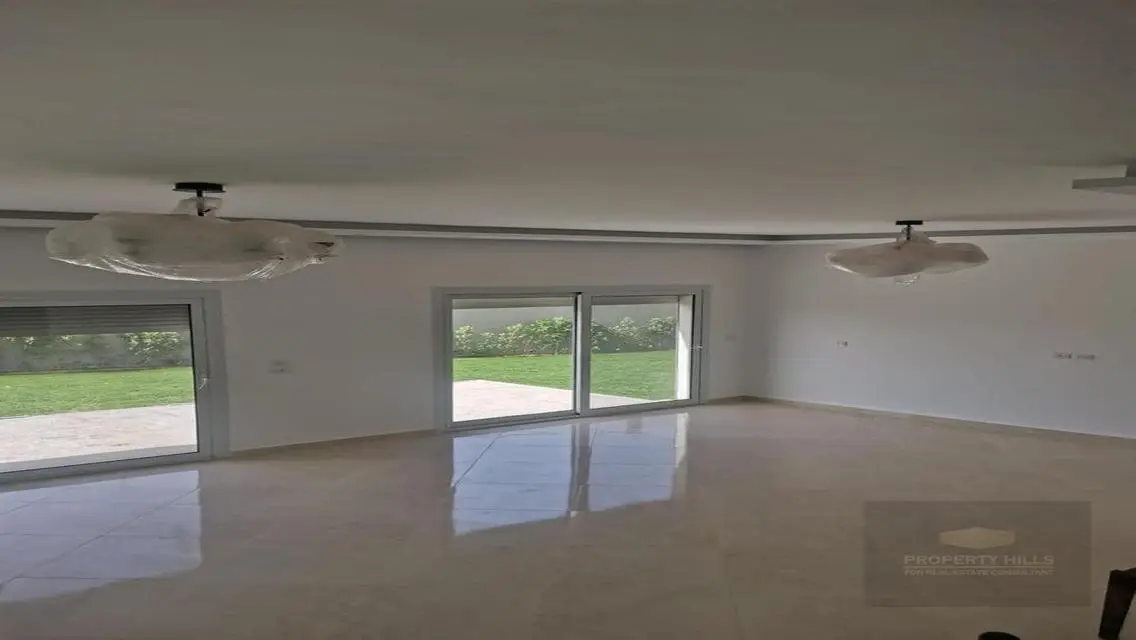 Stunning Villa with Private Pool and Garden