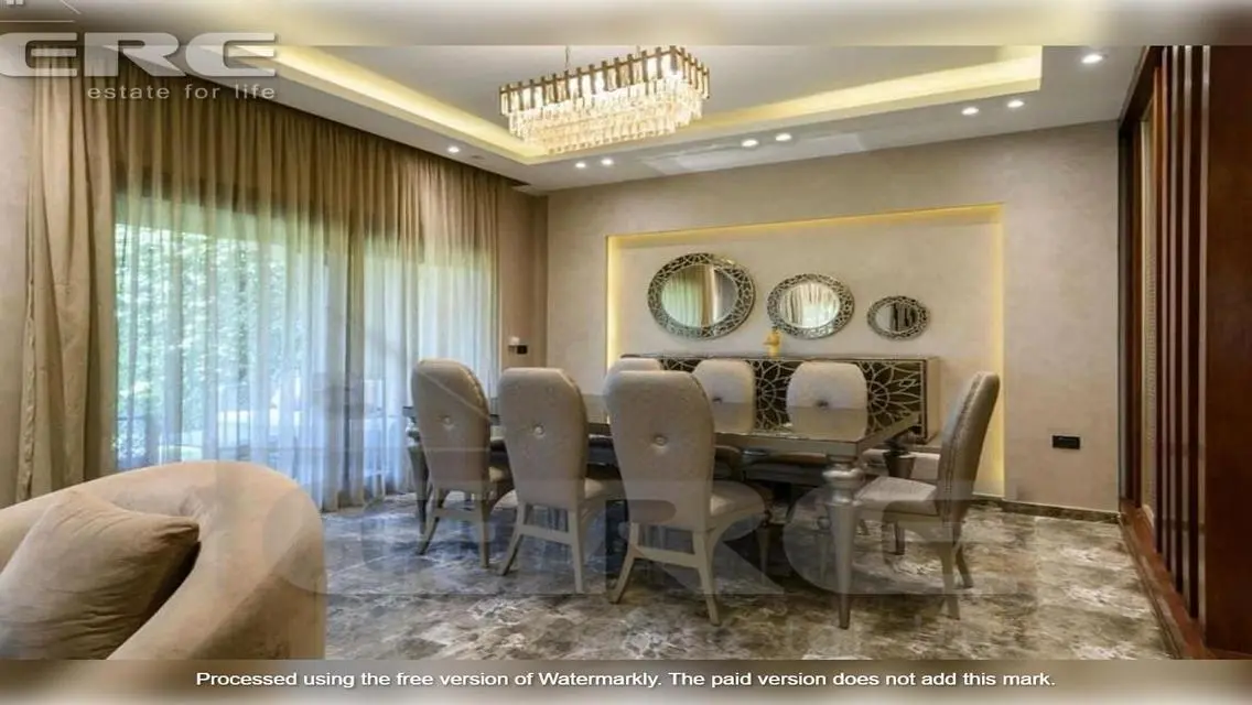 Luxury Villa for Sale with 310 Square Meters in a Prime Neighborhood