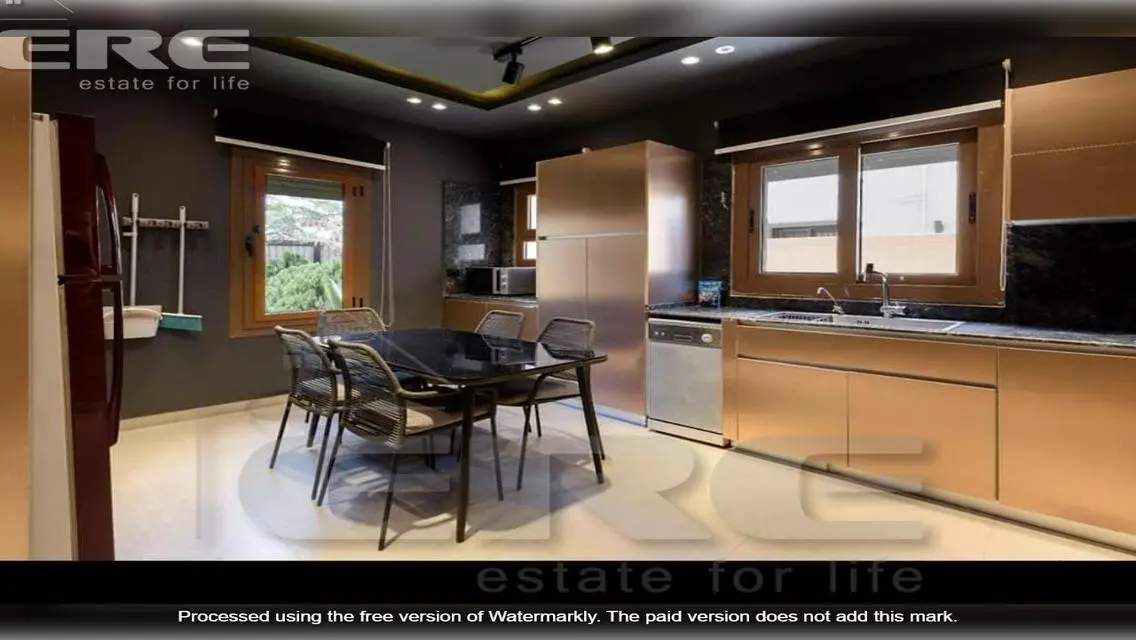 Luxury Villa for Sale with 310 Square Meters in a Prime Neighborhood