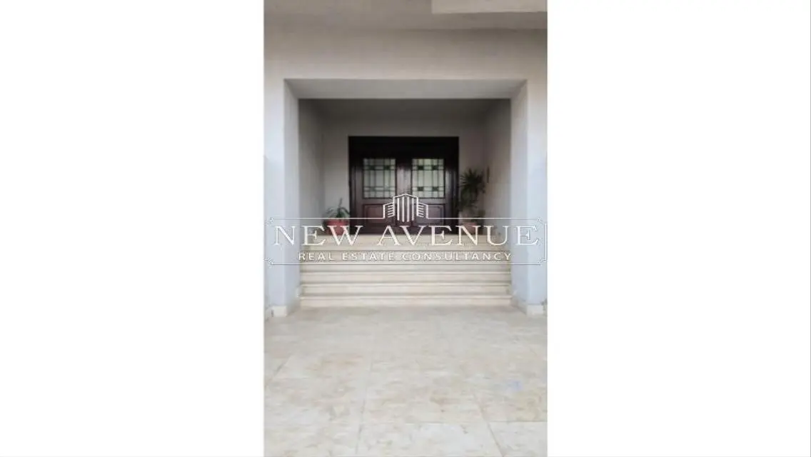 Luxury Apartment with Stunning Views & Private Garden