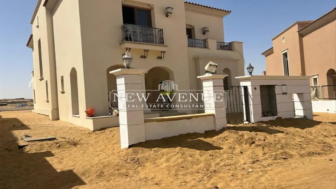 Luxurious Apartment with Private Garden and Stunning View