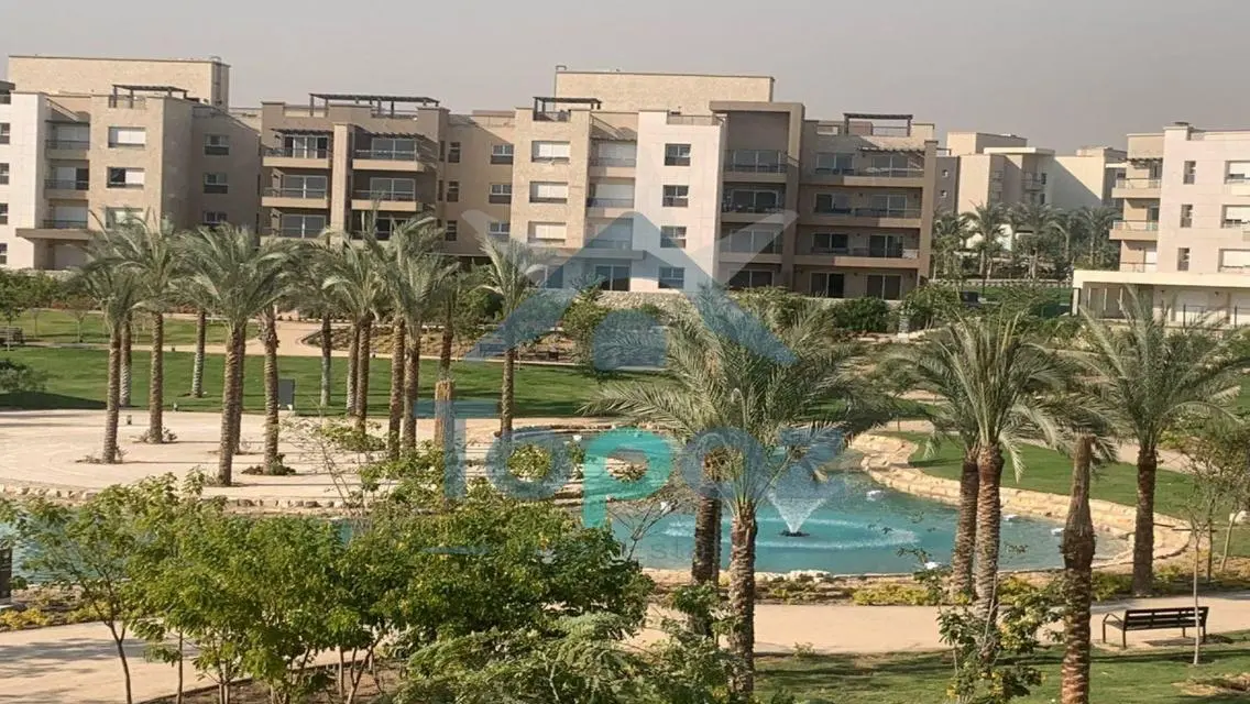 شقة مطلة على البحيرة