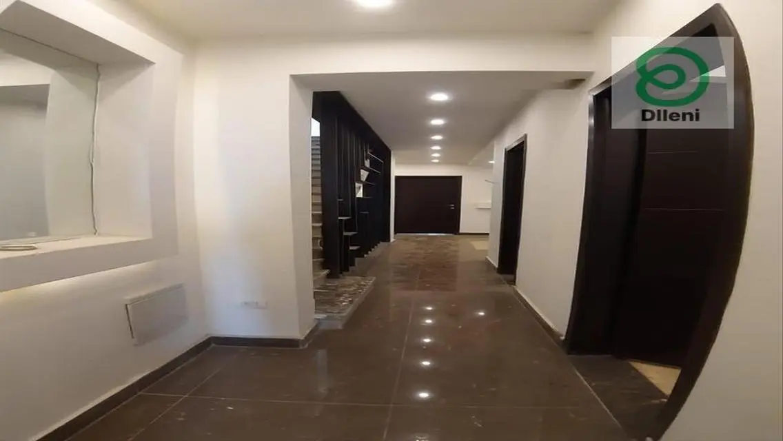 شقة فاخرة تطل على الجبال في هايد بارك