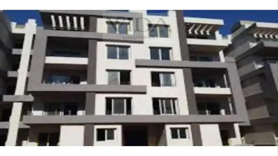 شقة فاخرة للبيع بإطلالة مميزة