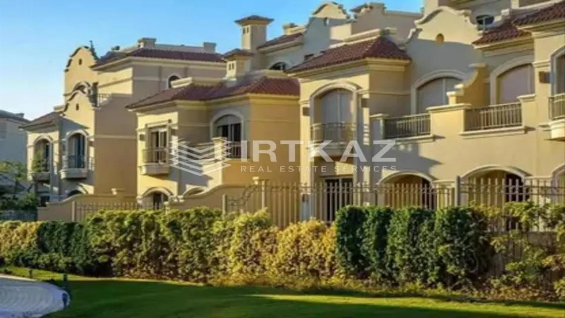 Luxury Villa with Private Pool and Lake View Balcony