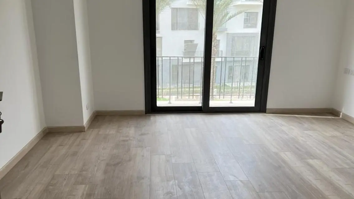 Luxury Apartment with Premium Amenities in Goldmark