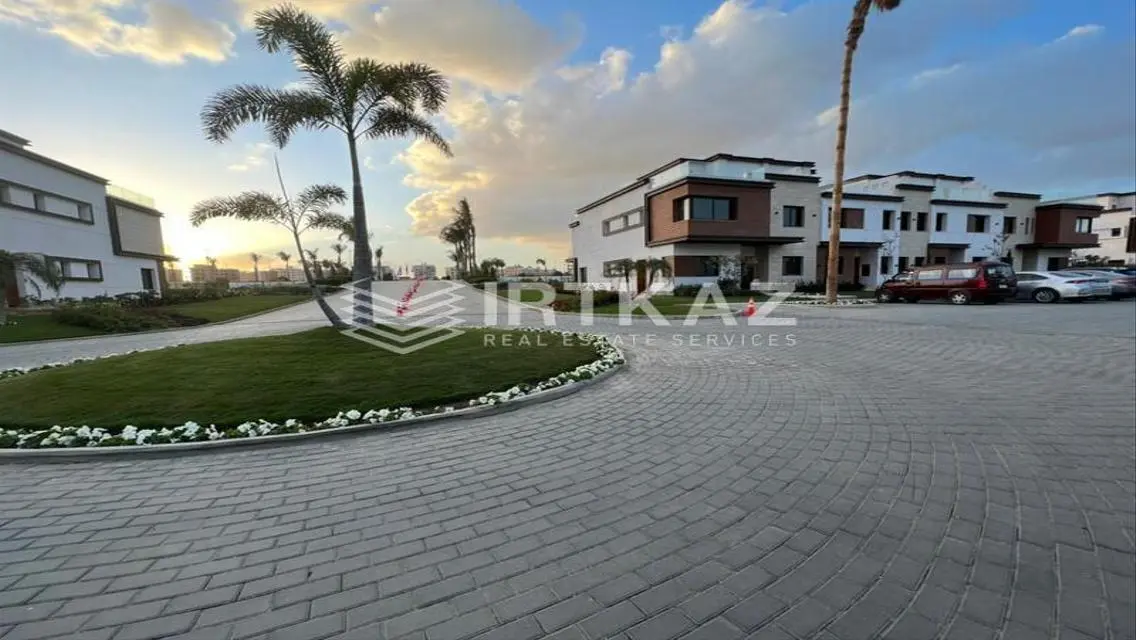 Luxurious Apartment for Sale with Spacious Layout