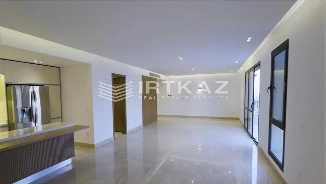 شقة فاخرة للبيع في AUC - 314 متر مربع