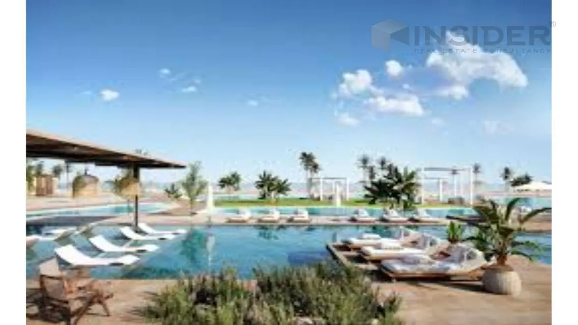 Luxury Apartment with Lake View in Cali Coast - 600 sqm
