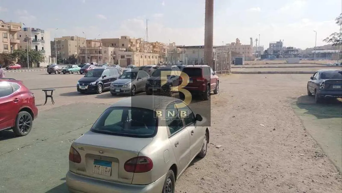 عقار متميز للبيع بمساحة 1600 متر