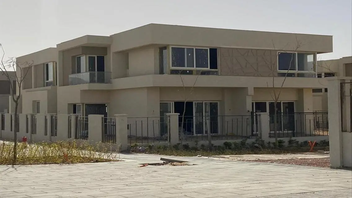 Luxurious Apartment for Sale with Ample Space