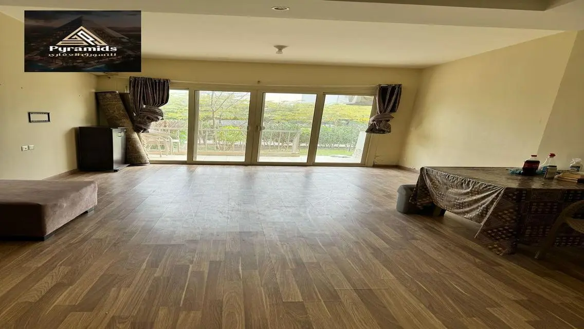 Stunning Apartment with Garden View - 32 m²