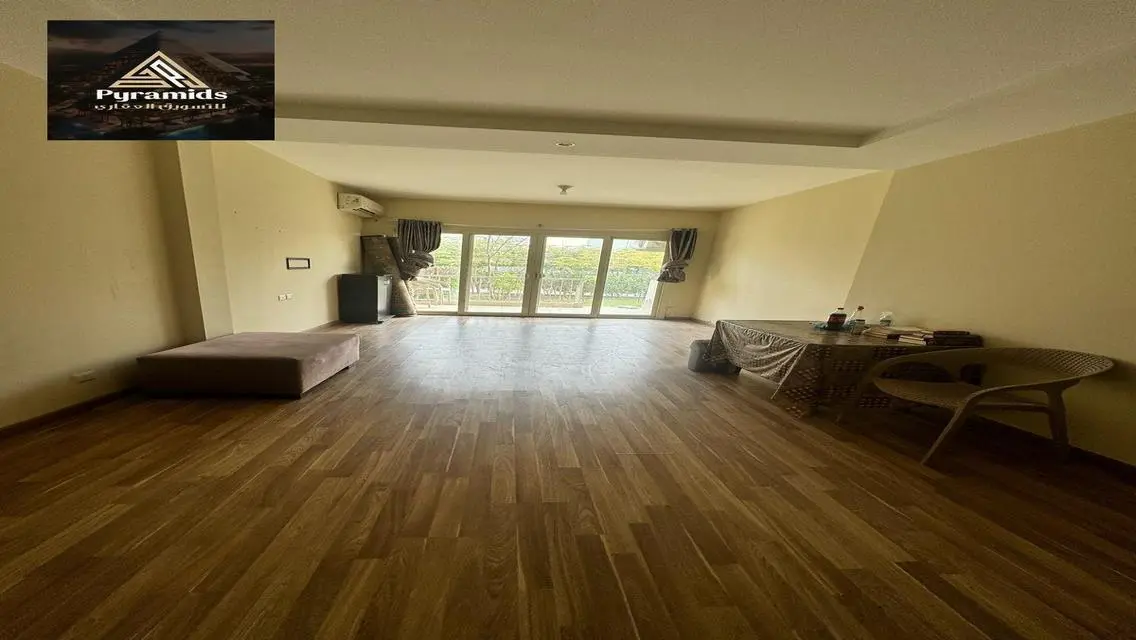 Stunning Apartment with Garden View - 32 m²