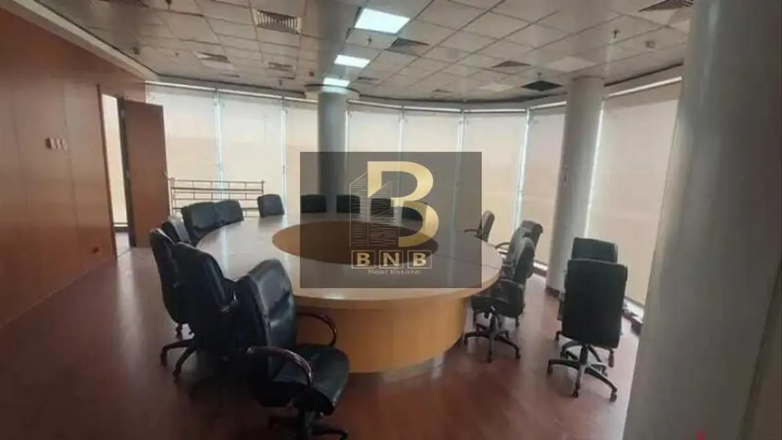 مساحة مكتبية بمساحة 935 متر مربع للإيجار في إبراهيم