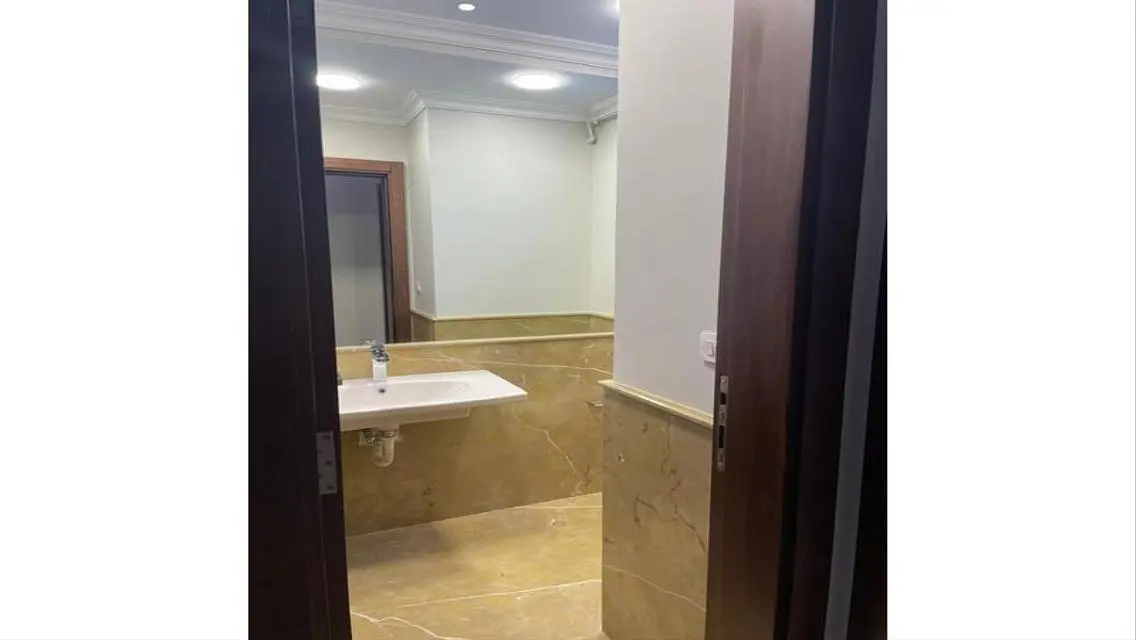 Luxurious Apartment with Maid's Room in a Quiet Area