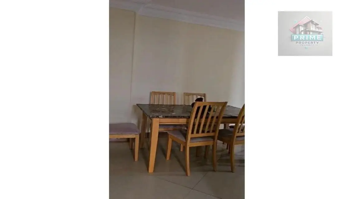 Luxury Apartment with 6 Bedrooms and 3 Bathrooms