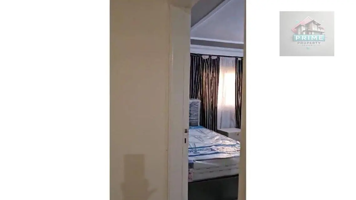 Luxury Apartment with 6 Bedrooms and 3 Bathrooms