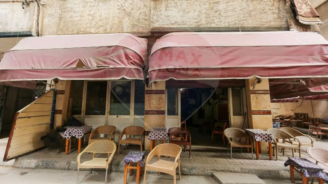 عقار مميز بمساحة كبيرة للبيع