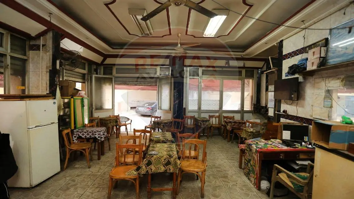 عقار مميز بمساحة كبيرة للبيع