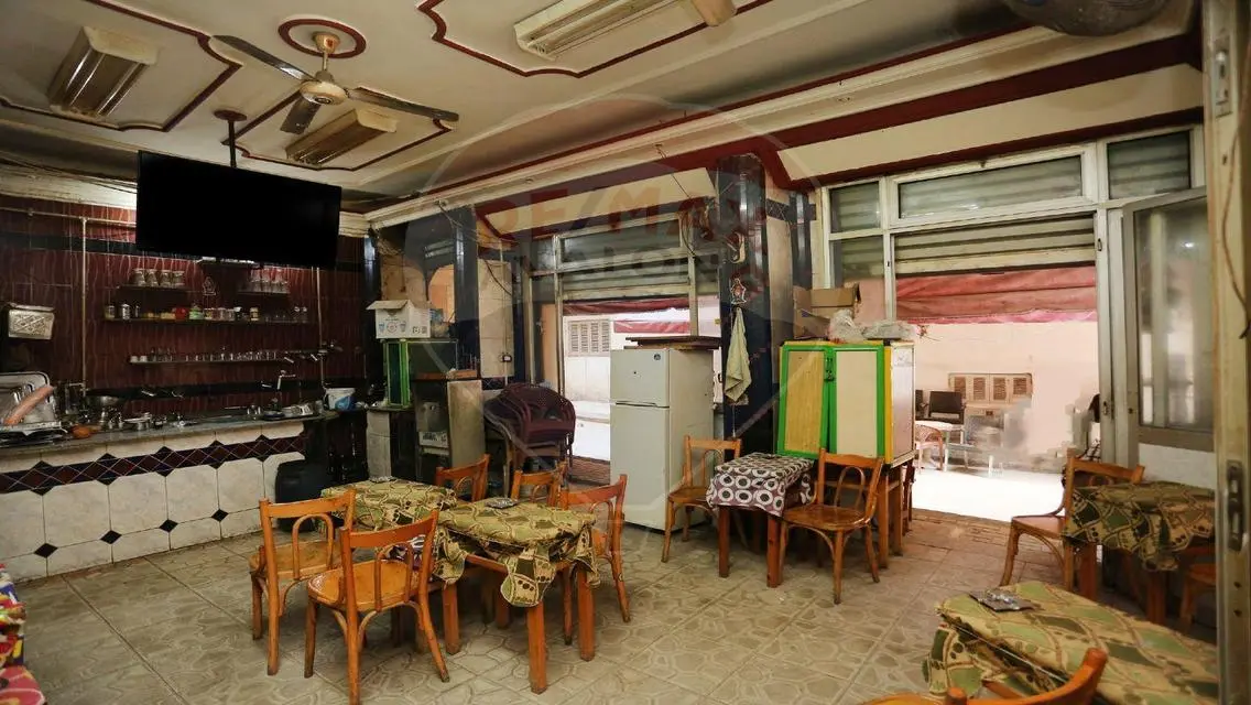 عقار مميز بمساحة كبيرة للبيع