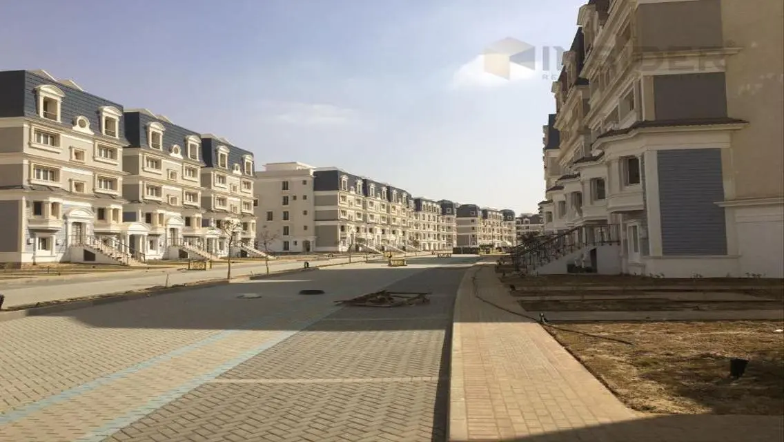 Luxury Apartment in the Heart of the City with Full Amenities