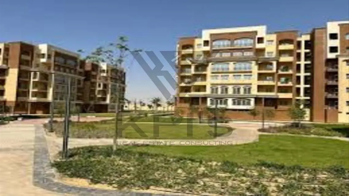 شقة رائعة بمساحة واسعة مع خدمات فاخرة في موقع متميز