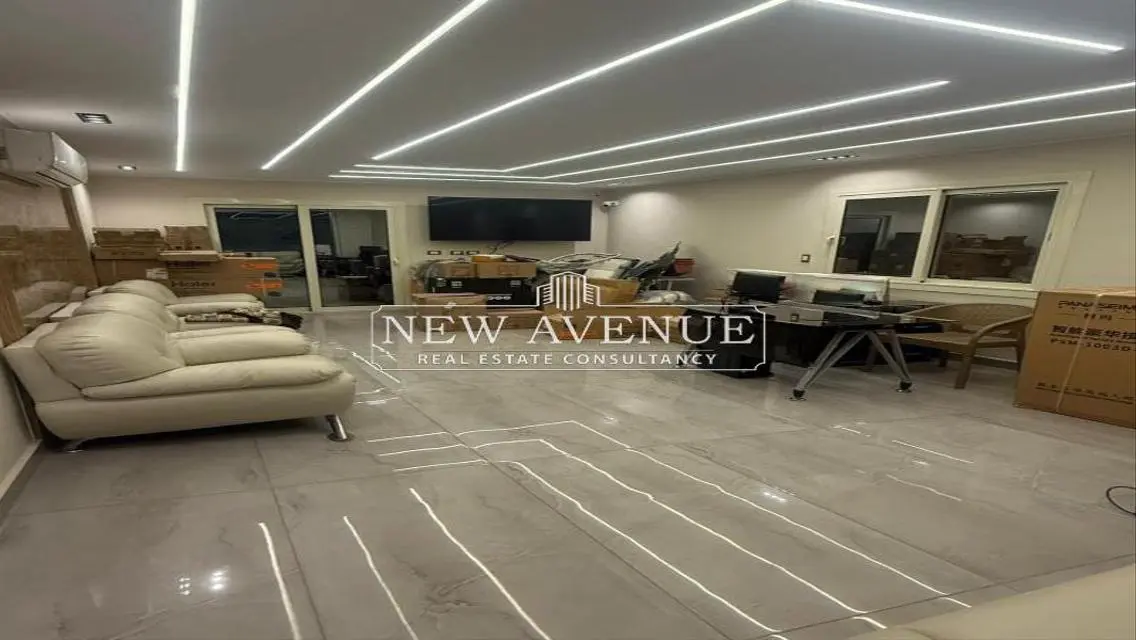 Luxury Property with Space -175-