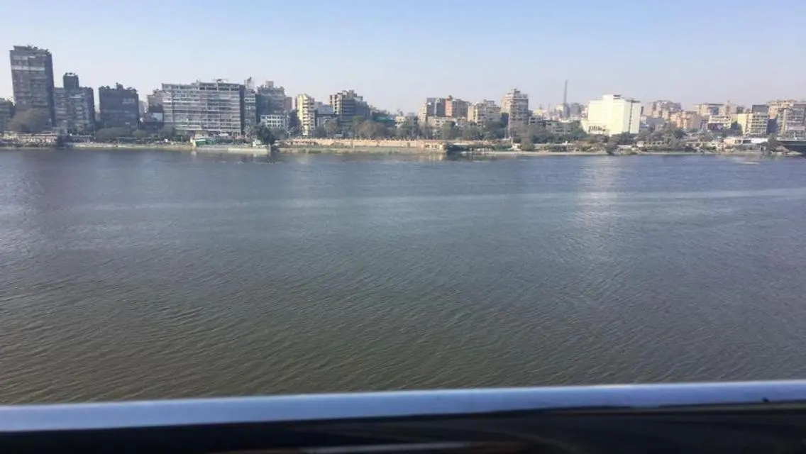 Luxury Apartment Overlooking Lakes and Main Attractions