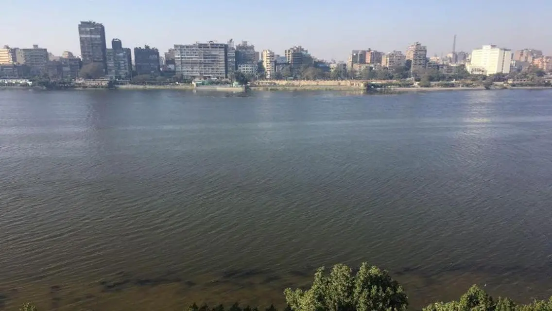 Luxury Apartment Overlooking Lakes and Main Attractions