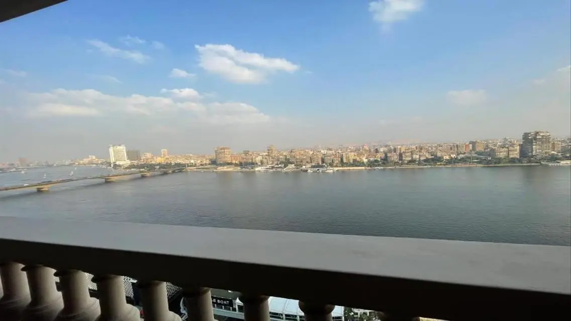 فيلا فاخرة للبيع بمساحة كبيرة