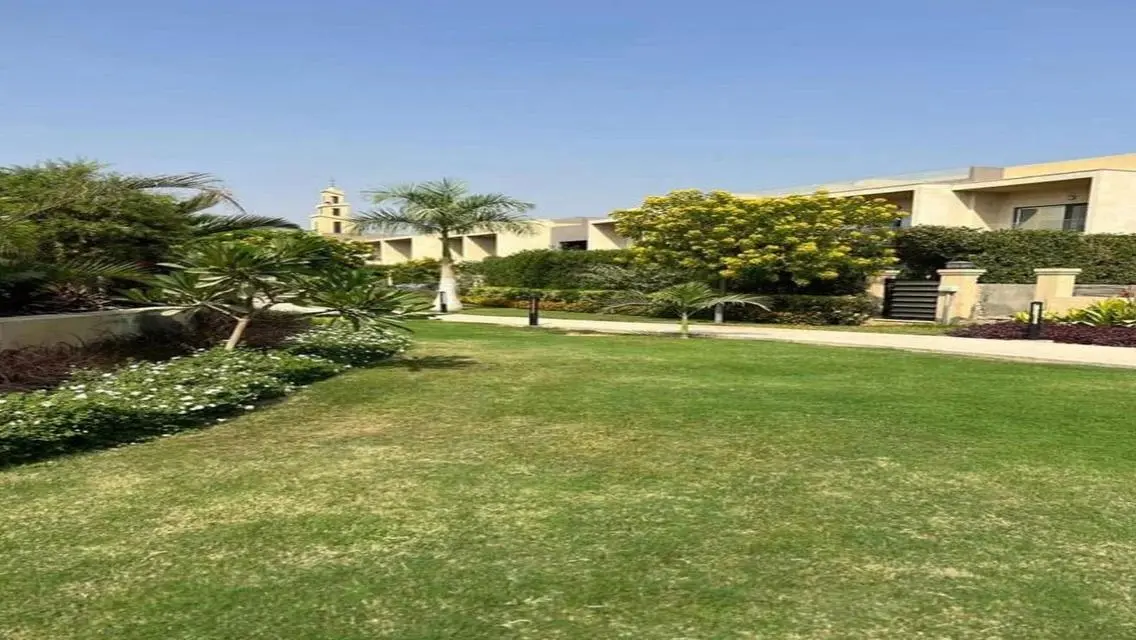 شقة فاخرة للبيع بمساحة 225 متر مربع