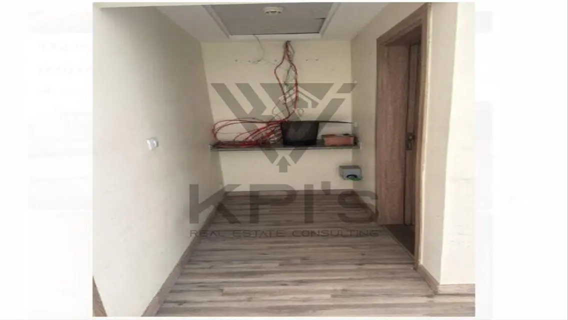 شقة 4 غرف نوم للبيع بسعر 78000