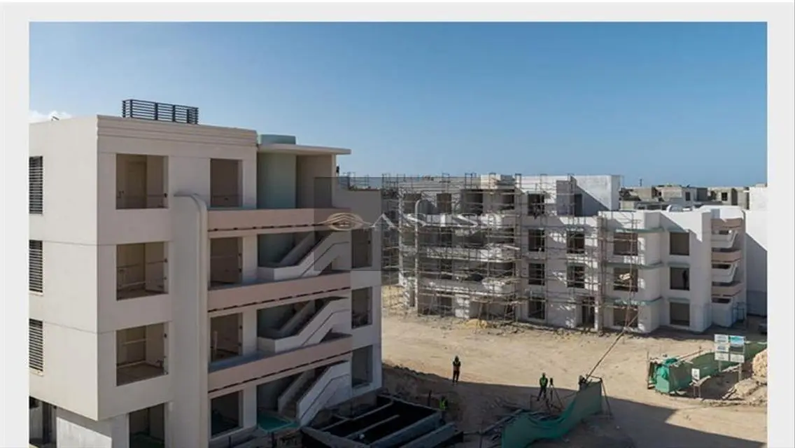 Luxury Property with Breathtaking Views and Amazing Amenities