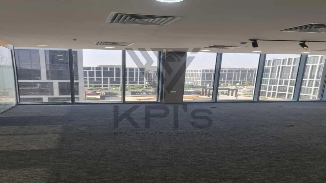 Stunning Apartment with Covered Parking in Prime Location