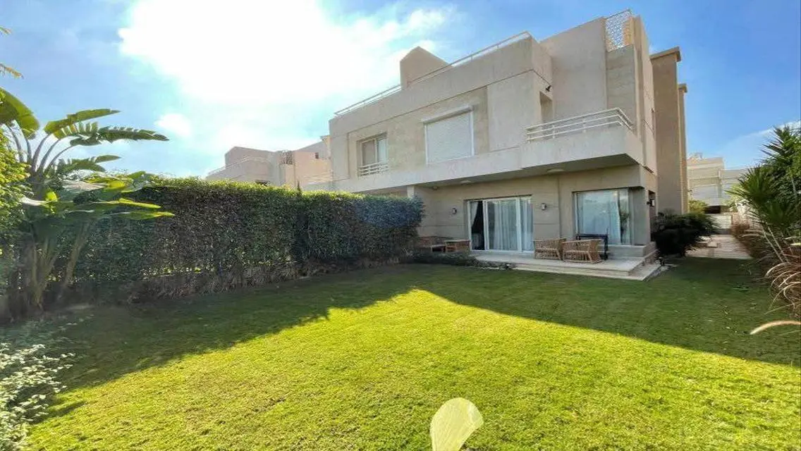 شقة فاخرة للبيع مع إطلالة ساحرة