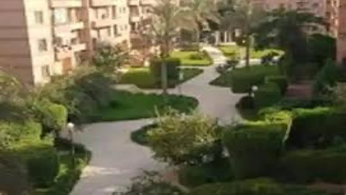 شقة رائعة بمساحة 200 متر في قلب المدينة
