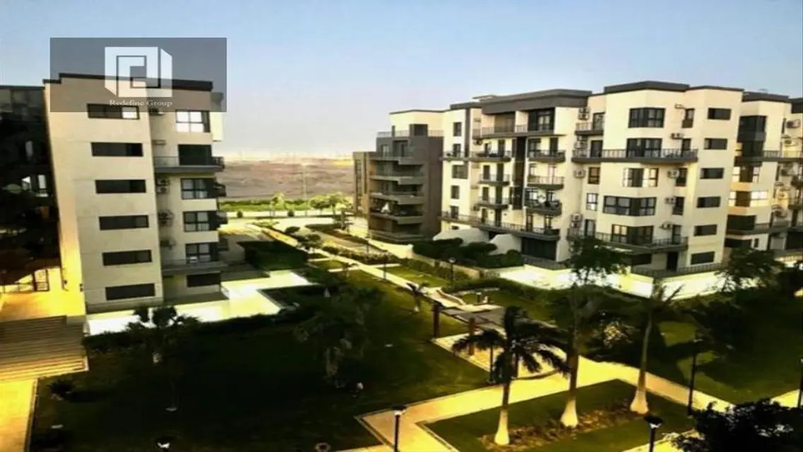 شقة فاخرة في مدينة مدينتي - B8