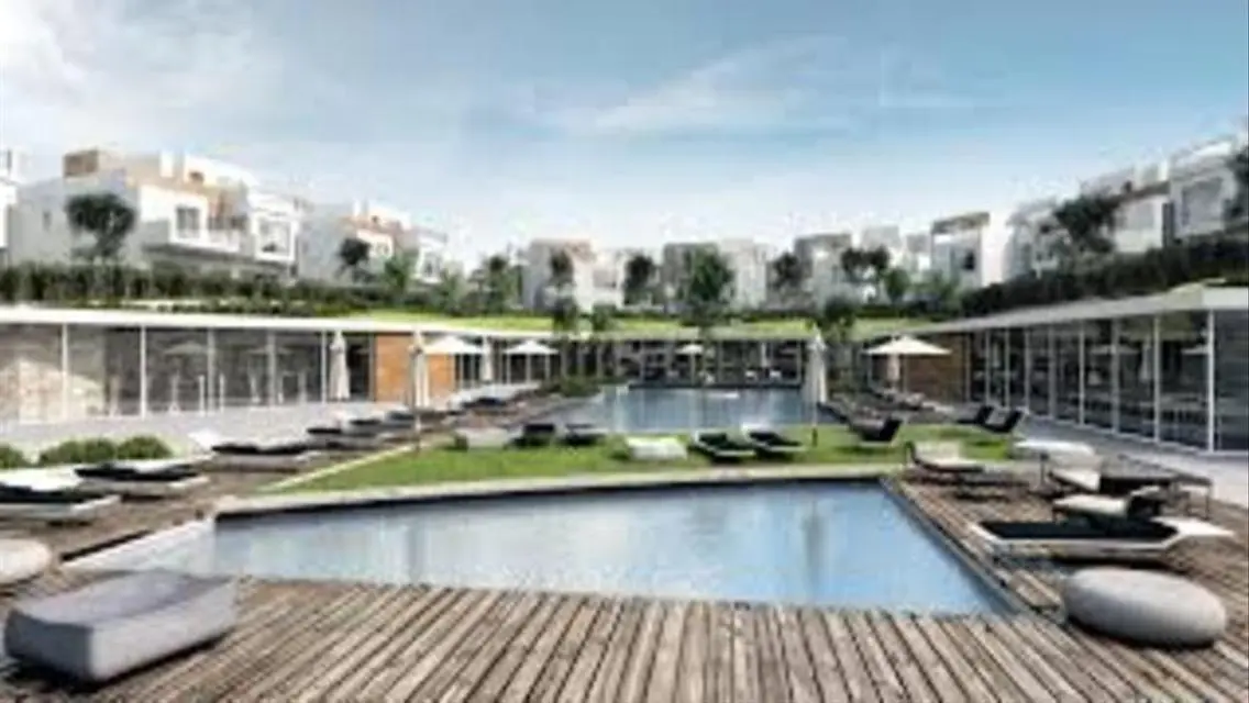 Luxurious Villa with Pool and Private Garden in Eslanka
