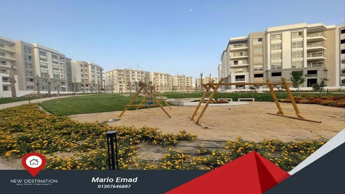 فيلا فاخرة للبيع في موقع مميز