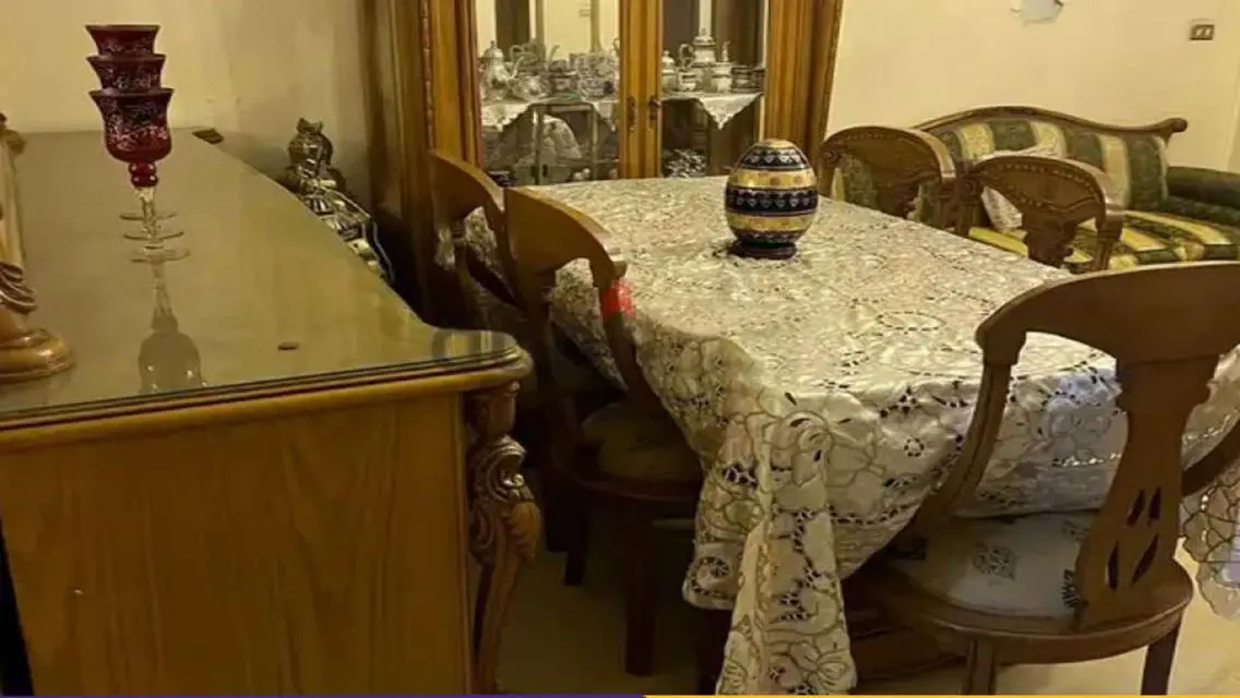 شقة رائعة بمساحة 140 متر للبيع