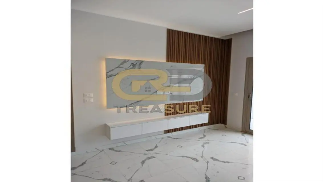 Treasure 24 - Luxury Apartment in Prime Location