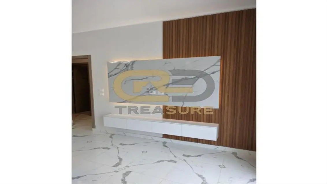 Treasure 24 - Luxury Apartment in Prime Location