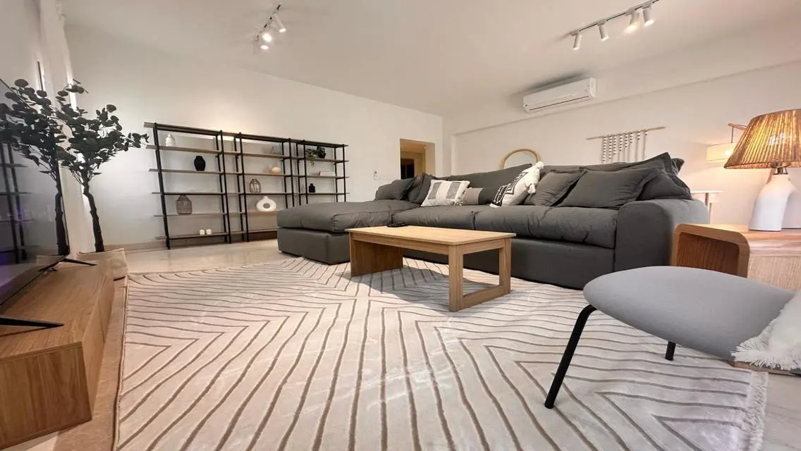 Luxurious Apartment with Private Pool and Garden in EViCA
