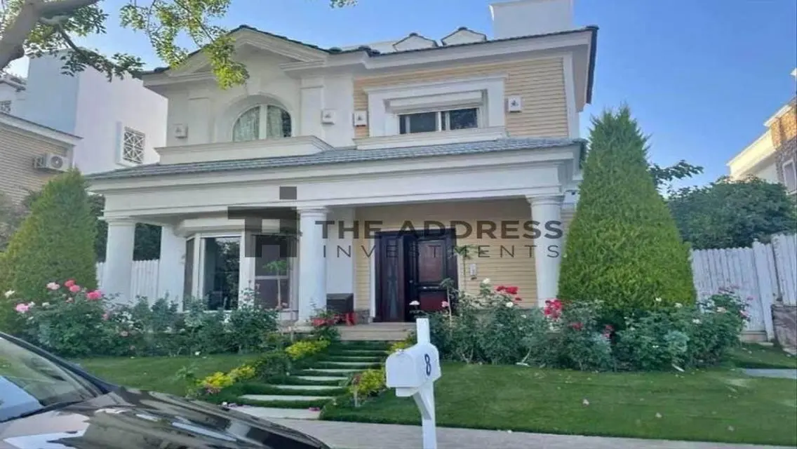 Luxury Villa for Sale in Mountain View Compound, New Cairo