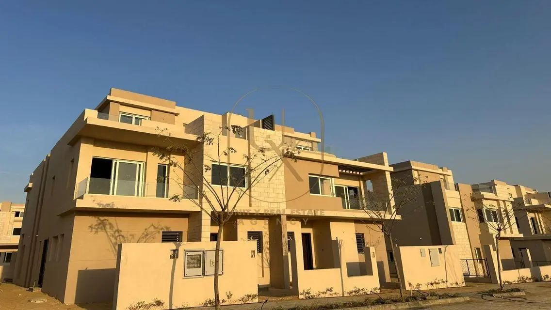 Luxury Villa in Tawny Compound - 250 sqm