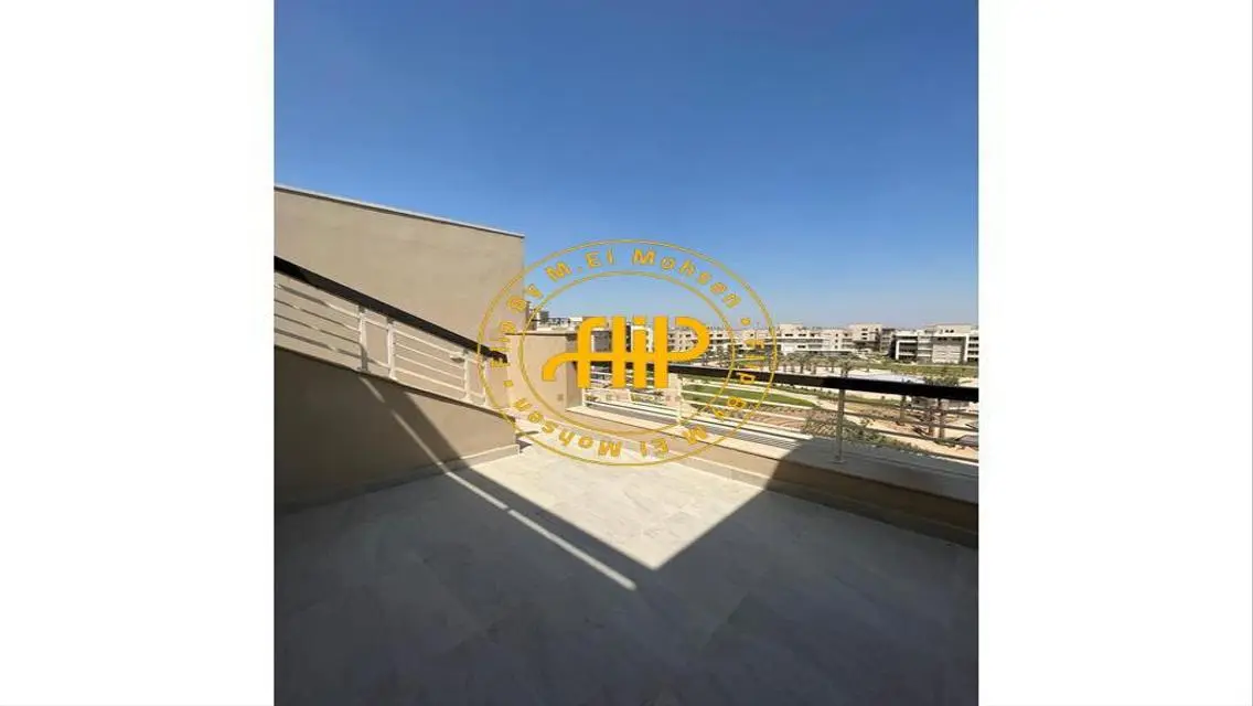 Exclusive Penthouse For Sale in Amberville - 237 sqm